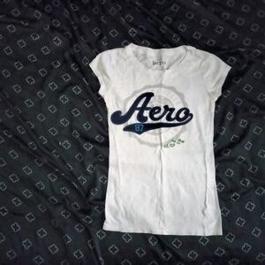 Aeropostale White and Blue Graphic Tee